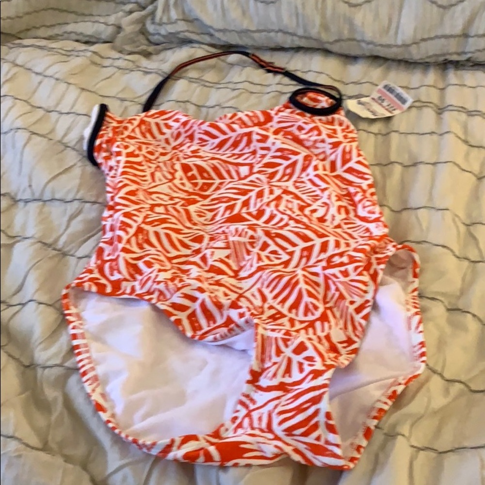 Woman’s bathing suit NWT
